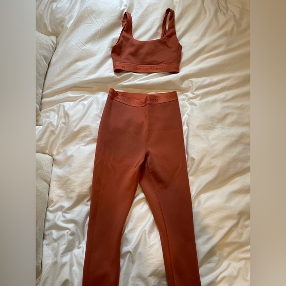 Outdoor Voices Pilates Set - Size M - Picture 3 of 3